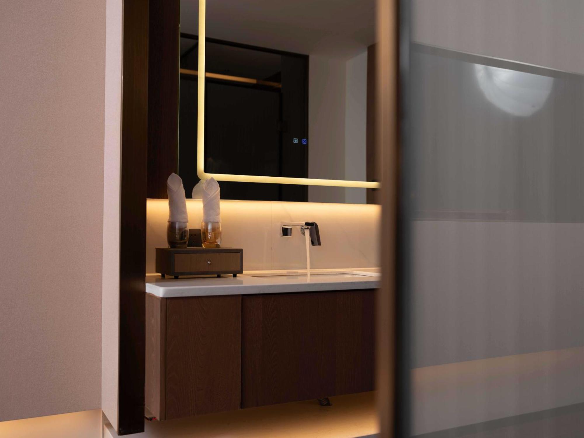 Zhangjiajie Utopia Hotel--Free One Way Pick Up Service Over 2 Nights Ngoại thất bức ảnh