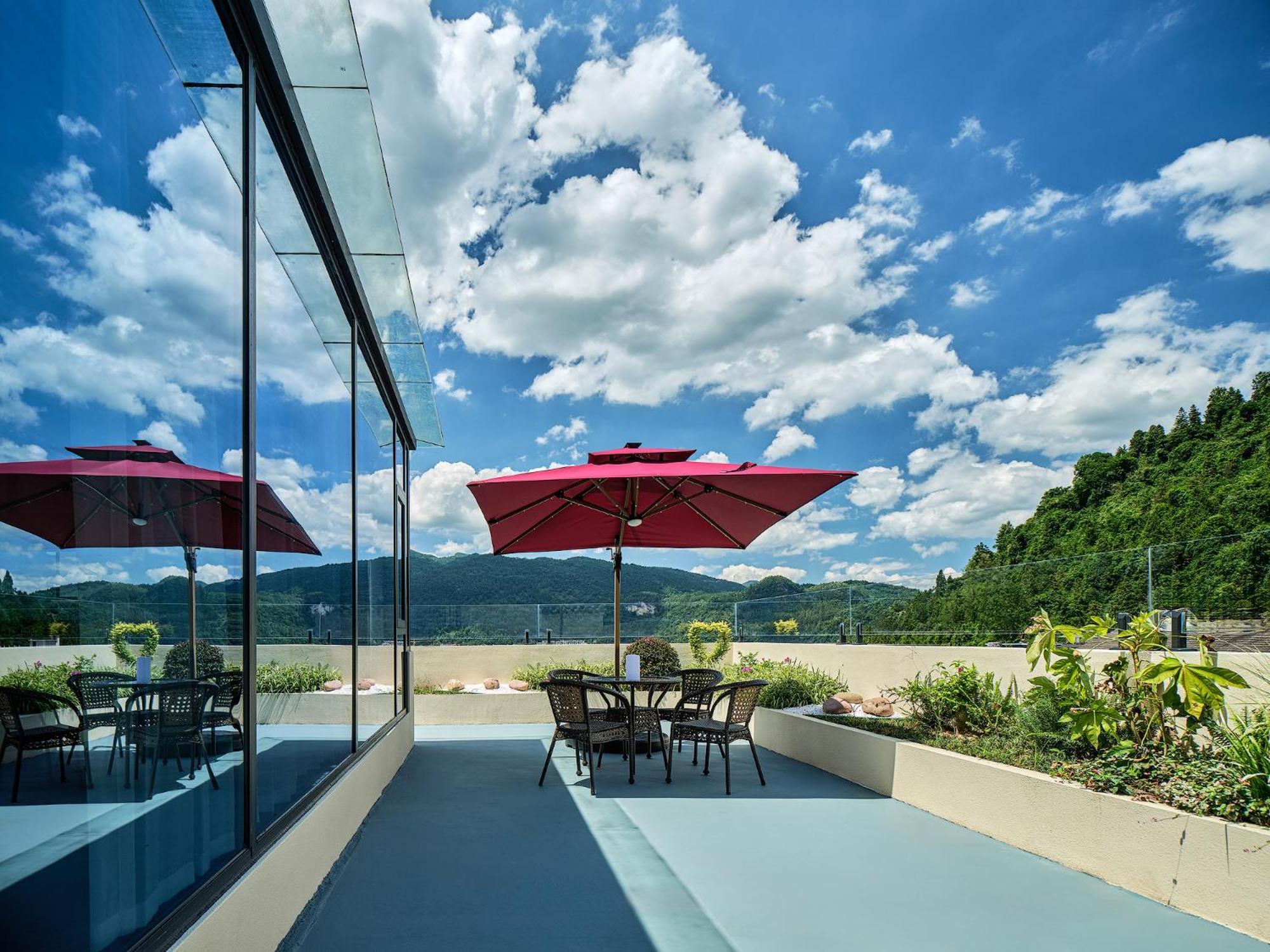 Zhangjiajie Utopia Hotel--Free One Way Pick Up Service Over 2 Nights Ngoại thất bức ảnh