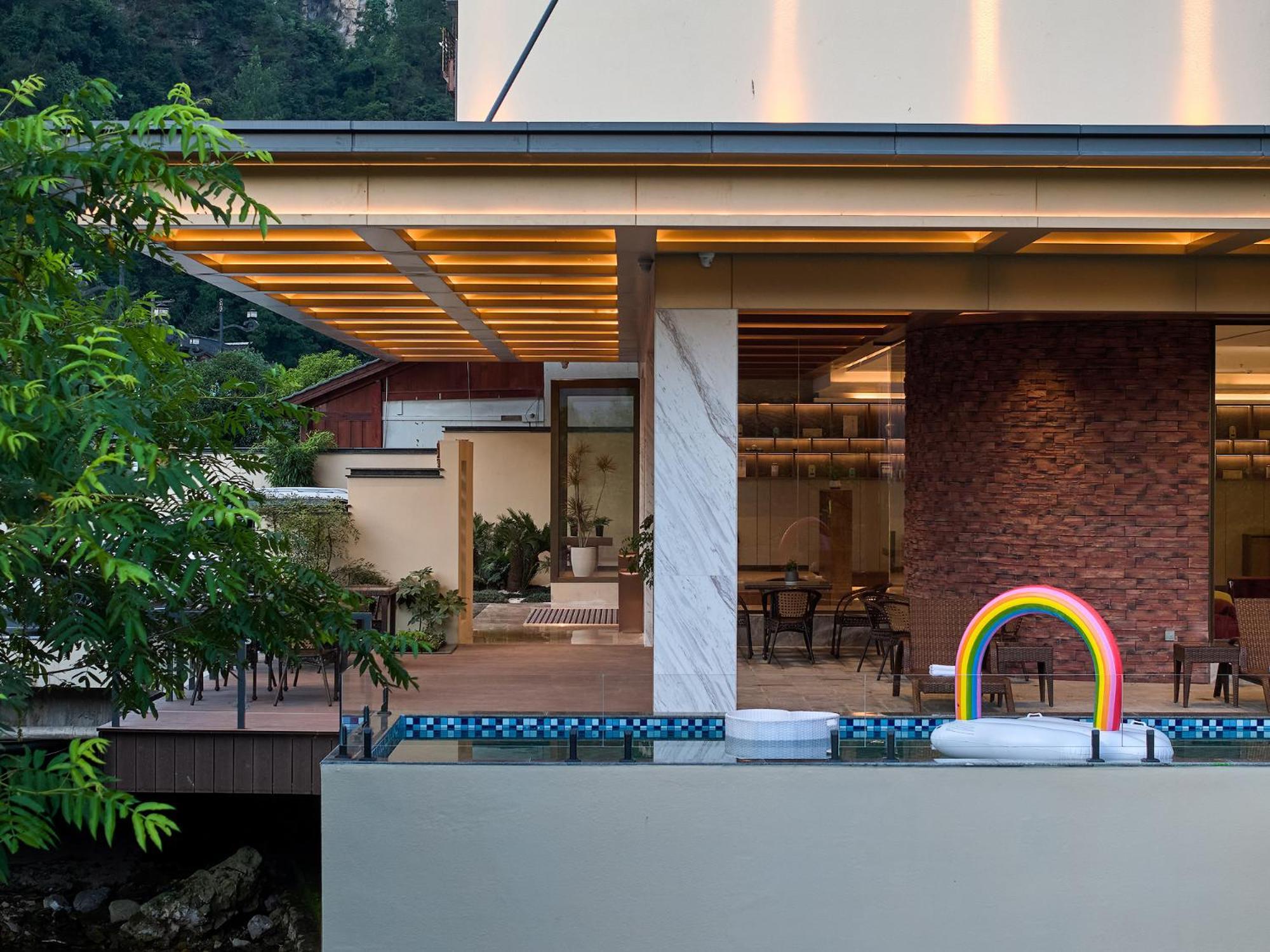 Zhangjiajie Utopia Hotel--Free One Way Pick Up Service Over 2 Nights Ngoại thất bức ảnh